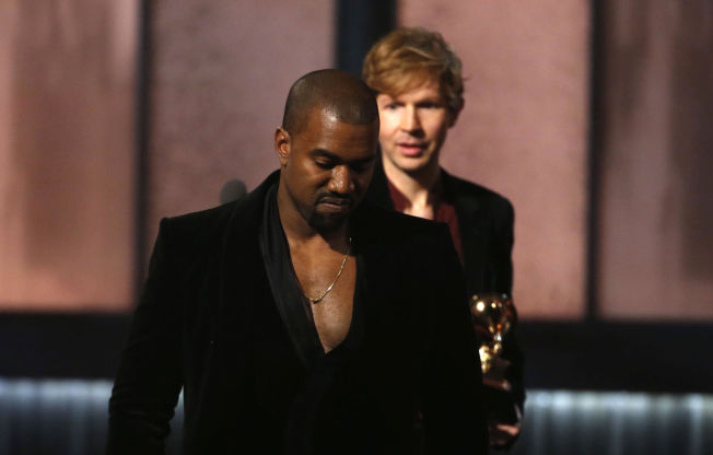 & lt; p & gt; SURPRISED: Kanye West did as he under Grammys do & # XF8; s best: Storming the stage. I & # xE5; r he did n & # xE5; r Beck won statuette f & # xE5; r album & # xAB; Morning Phase & # xBB;. & lt; br / & gt; & lt; / p & gt; 