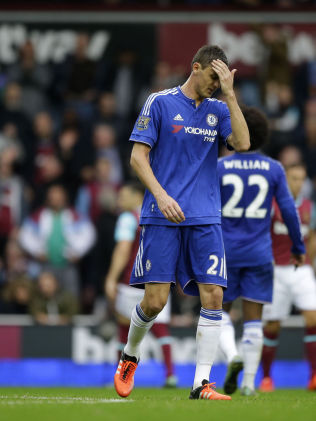 HER LEAVE HE PATH: Nemanja Matic got two yellow cards, thus r & # xF8; dt, against West Ham. 