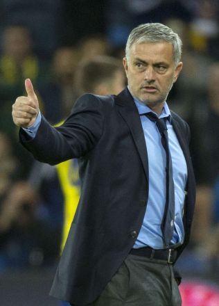  & lt; p & gt; GLAD: Thumb up from Jos & # xE9; Mourinho in Tel Aviv. & lt; br / & gt; & lt; / p & gt; 