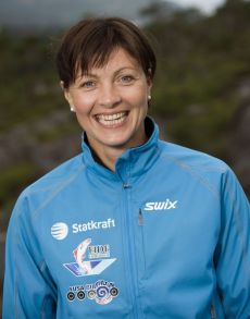 Liv grete skjelbreid er en norsk skiskytter og sportskommentator. 
